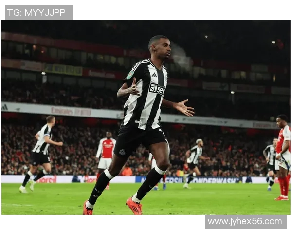 伊萨克与纽卡斯尔发声明利物浦成旁观者这场闹剧何时结束